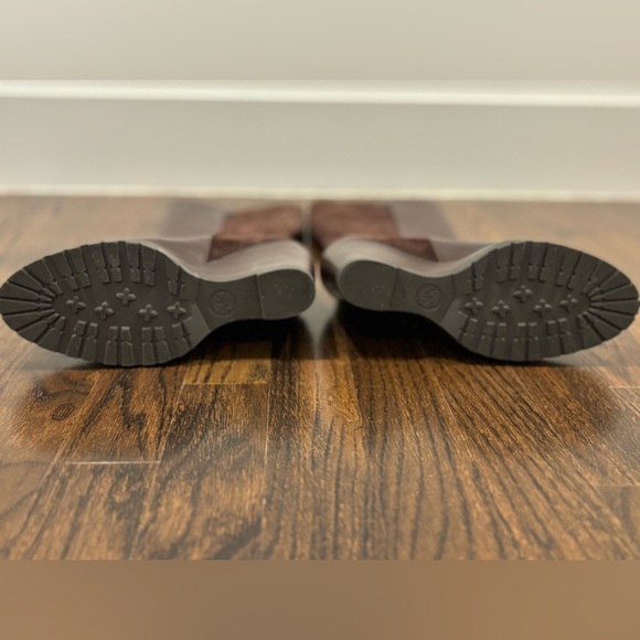 Michael Kors | Size 7.5 | Never Worn - Picture 3 of 8